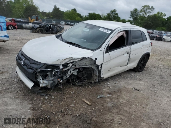 2021 Mitsubishi Outlander ES z VIN JA4APUAU7MU001874, wystawiony jako Copart lot #55825345 z przebiegiem 99 555 mil mil oraz Szkoda całkowita • Salvage title. Historia ofert i sprzedaży dostępna na DreamBid. Obrazek 1.