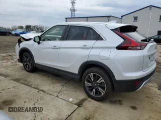 2024 Mitsubishi Eclipse Cross SE z VIN JA4ATWAA9RZ069181, wystawiony jako Copart lot #52674925 z przebiegiem 7522 mil mil oraz Szkody całkowita. Historia ofert i sprzedaży dostępna na DreamBid. Obrazek 2.