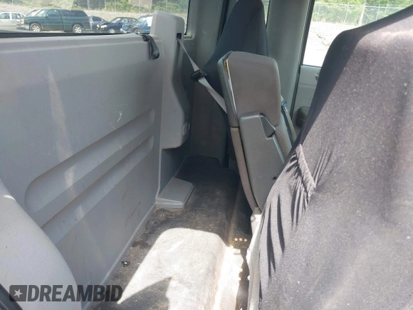 2005 Ford F-150 XL with VIN 1FTRF14W15NB69416, listed as a IAAI auction lot 42710228 with 120,154 mi miles and . Bid and sale history available at DreamBid. Image 8.