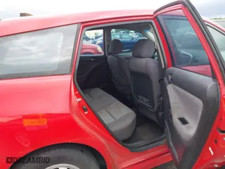 2003 Toyota Matrix Std with VIN 2T1KR32E93C062340, listed as a IAAI auction lot 41980878 with 69,562 mi miles. Bid and sale history available at carsss.com. Image 8.
