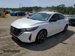 2024 Nissan Sentra SR z VIN 3N1AB8DV9RY388659, wystawiony jako Copart lot #56790005 z przebiegiem 5 354 mil mil oraz Szkoda całkowita • Salvage title. Historia ofert i sprzedaży dostępna na DreamBid. Obrazek 1.