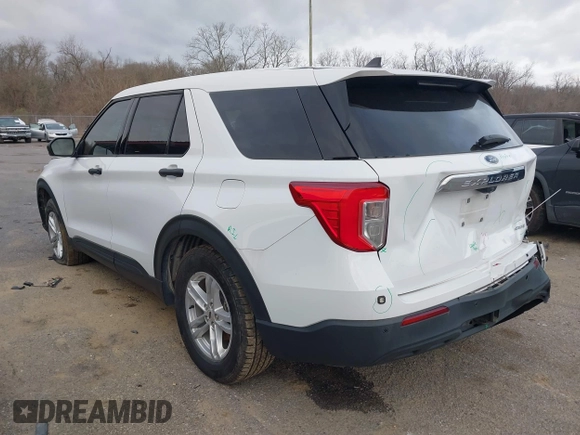 2022 Ford Explorer with VIN 1FMSK8BB8NGA06672, listed as a IAAI auction lot 41577022 with 57,692 mi miles. Bid and sale history available at carsss.com. Image 3.