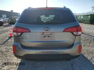 2015 Kia Sorento LX with VIN 5XYKTCA62FG553241, listed as a Copart auction lot 63817065 with 183,606 mi miles and Salvage title. Bid and sale history available at DreamBid. Image 6.