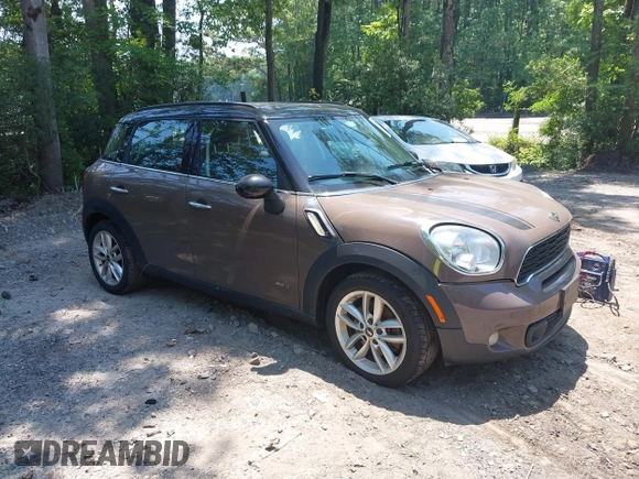 2012 MINI Countryman S with VIN WMWZC5C57CWL62344, listed as a IAAI auction lot 42576587 with 191,597 mi miles and . Bid and sale history available at DreamBid. Image 1.