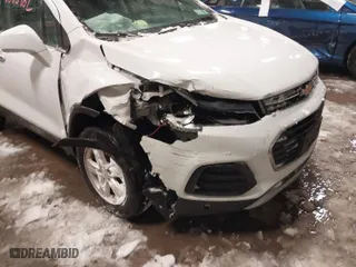 2019 Chevrolet Trax LT with VIN KL7CJPSB4KB904973, listed as a IAAI auction lot 41543482 with 73,897 mi miles. Bid and sale history available at carsss.com. Image 6.
