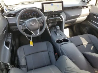 2024 Toyota Venza LE z VIN JTEAAAAH9RJ186457, wystawiony jako Copart lot #54193415 z przebiegiem 6 428 mil mil oraz Szkoda całkowita • Salvage title. Historia ofert i sprzedaży dostępna na DreamBid. Obrazek 8.