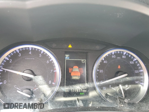 2018 Toyota Highlander SE with VIN 5TDKZRFH5JS276270, listed as a Copart auction lot 52291865 with 177,857 mi miles and Salvage title. Bid and sale history available at DreamBid. Image 9.