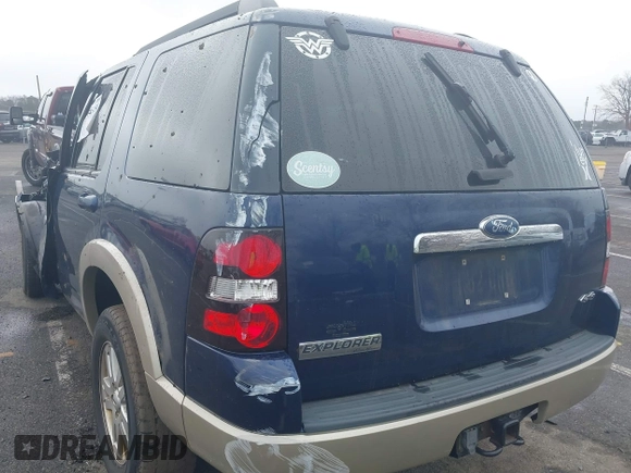 2008 Ford Explorer Eddie Bauer with VIN 1FMEU74E28UA46583, listed as a IAAI auction lot 41846150 with 208,345 mi miles. Bid and sale history available at carsss.com. Image 3.