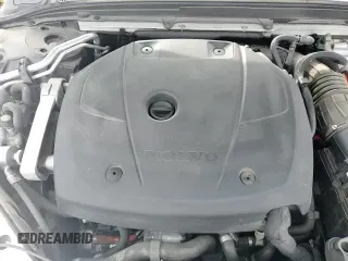 2019 Volvo S60 R-Design z VIN 7JRBR0FM0KG018082, wystawiony jako Copart lot #44216225 z przebiegiem 52 692 mil mil oraz Szkoda całkowita • Salvage title. Historia ofert i sprzedaży dostępna na DreamBid. Obrazek 14.