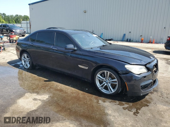 2012 BMW 7 Series 750Li с VIN WBAKB8C56CDX21023, выставлен на аукционе Copart как лот 61988955 с пробегом 145 022 миль миль и Списание • Salvage title. История ставок и продаж доступна на DreamBid. Изображение 4.