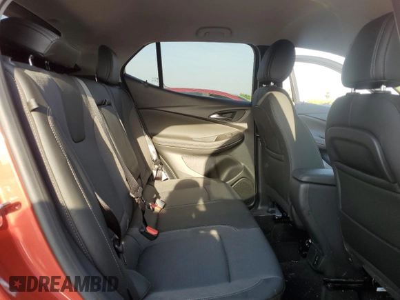 2024 Buick Encore GX Preferred z VIN KL4AMCSL5RB182209, wystawiony jako Copart lot #51734815 z przebiegiem Nie podano mil oraz Szkoda całkowita • Salvage title. Historia ofert i sprzedaży dostępna na DreamBid. Obrazek 10.
