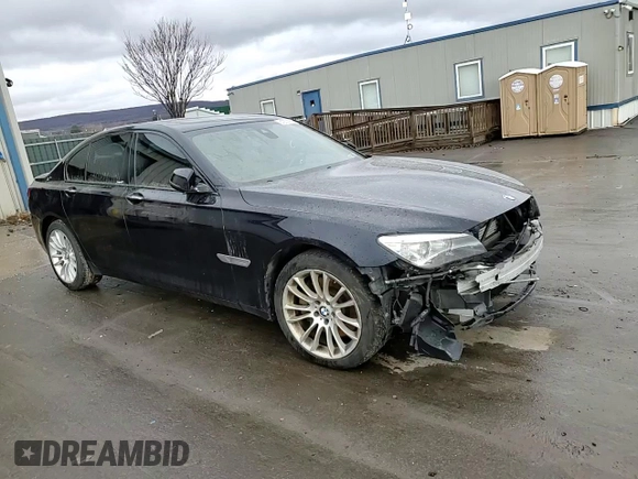 2014 BMW 7 Series 750i xDrive with VIN WBAYB6C57ED224998, listed as a Copart auction lot 81931474 with 0 mi miles and Salvage Title. Bid and sale history available at carsss.com. Image 10.