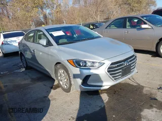 2017 Hyundai Elantra SE z VIN 5NPD74LF4HH207803, wystawiony jako IAAI lot #40992377 z przebiegiem 137 117 mil mil oraz . Historia ofert i sprzedaży dostępna na DreamBid. Obrazek 1.