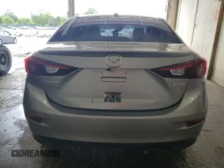 2015 Mazda 3 i Grand Touring z VIN 3MZBM1W7XFM155147, wystawiony jako Copart lot #58413555 z przebiegiem 111 318 mil mil oraz Szkoda całkowita • Salvage title. Historia ofert i sprzedaży dostępna na DreamBid. Obrazek 6.