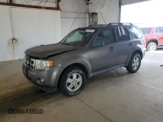 2011 Ford Escape XLT z VIN 1FMCU9D79BKB11405, wystawiony jako Copart lot #63095365 z przebiegiem Nie podano mil oraz Czysty tytuł • Clean title. Historia ofert i sprzedaży dostępna na DreamBid. Obrazek 1.