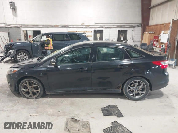 2014 Ford Focus SE with VIN 1FADP3F20EL114485, listed as a IAAI auction lot 41988373 with 119,963 mi miles. Bid and sale history available at carsss.com. Image 14.