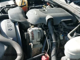 2003 Chevrolet Silverado 1500 LS с VIN 1GCEK19T33E219738, выставлен на аукционе IAAI как лот 42247394 с пробегом 208 794 миль миль и . История ставок и продаж доступна на DreamBid. Изображение 19.