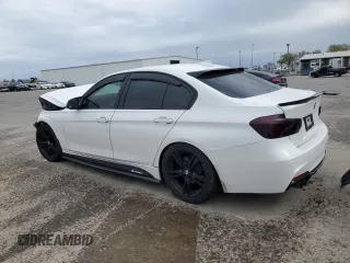 2013 BMW 3 Series 328i с VIN WBA3C1C5XDF440003, выставлен на аукционе Copart как лот 48165335 с пробегом 129 354 миль миль и Списание • Salvage title. История ставок и продаж доступна на DreamBid. Изображение 2.