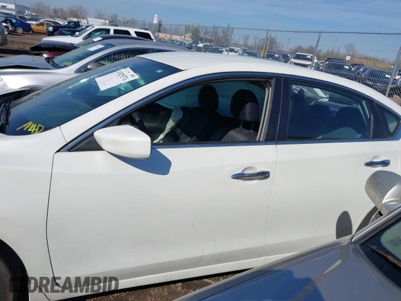 2018 Nissan Altima SR with VIN 1N4AL3AP6JC143033, listed as a IAAI auction lot 41829376 with Not Provided miles and . Bid and sale history available at carsss.com. Image 15.