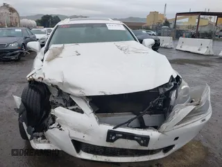 2011 Lexus IS with VIN JTHBE5C24B5028361, listed as a IAAI auction lot 41471750 with 95,313 mi miles. Bid and sale history available at carsss.com. Image 6.