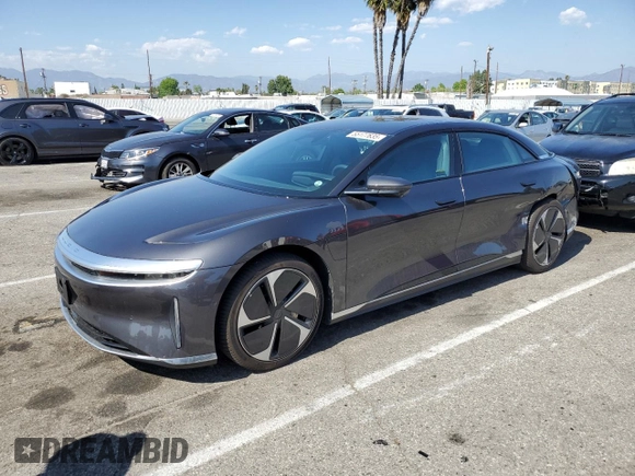2024 Lucid Air Touring z VIN 50EA1TEA7RA006384, wystawiony jako Copart lot #55177635 z przebiegiem 3770 mil mil oraz Szkody całkowita. Historia ofert i sprzedaży dostępna na DreamBid. Obrazek 1.