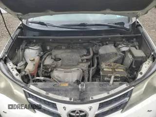 2015 Toyota RAV4 LE с VIN 2T3BFREV2FW231616, выставлен на аукционе Copart как лот 61031185 с пробегом 260 365 миль миль и Списание • Salvage title. История ставок и продаж доступна на DreamBid. Изображение 12.