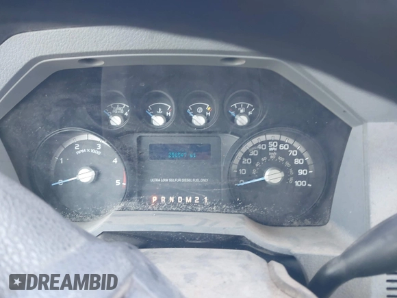2015 Ford F-250 XLT with VIN 1FTBF2BT1FEB76061, listed as a IAAI auction lot 41500598 with 256,547 mi miles and . Bid and sale history available at DreamBid. Image 7.