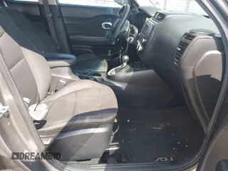 2017 Kia Soul with VIN KNDJN2A29H7462481, listed as a IAAI auction lot 42070761 with 76,105 mi miles. Bid and sale history available at carsss.com. Image 5.