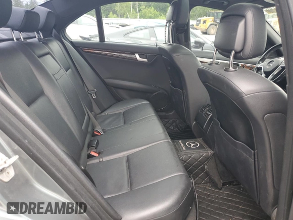 2012 Mercedes-Benz C 300 Sport с VIN WDDGF8BB5CF866696, выставлен на аукционе Copart как лот 61167465 с пробегом 174 506 миль миль и Чистый • Clean title. История ставок и продаж доступна на DreamBid. Изображение 10.