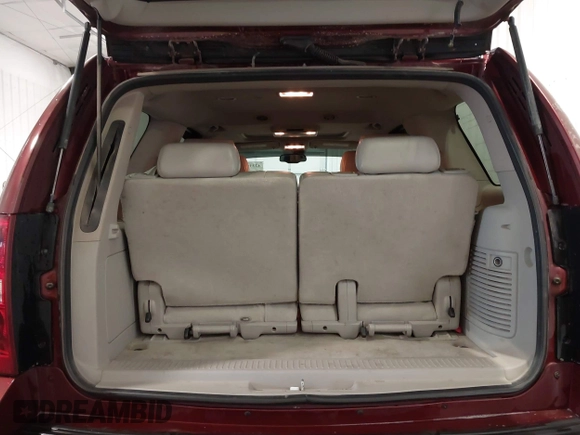 2008 Chevrolet Tahoe 3LT with VIN 1GNFK13048J107880, listed as a IAAI auction lot 42310738 with 263,088 mi miles and . Bid and sale history available at DreamBid. Image 17.