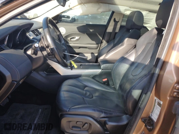 2015 Land Rover Range Rover Evoque Pure Plus z VIN SALVP2BG9FH012478, wystawiony jako Copart lot #52058715 z przebiegiem 141 430 mil mil oraz Szkoda całkowita • Salvage title. Historia ofert i sprzedaży dostępna na DreamBid. Obrazek 7.
