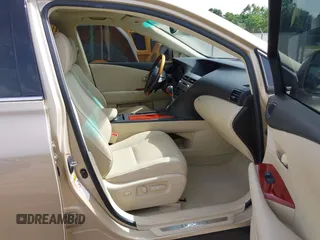 2010 Lexus RX 350 z VIN 2T2ZK1BA0AC019373, wystawiony jako IAAI lot #42262437 z przebiegiem 143 559 mil mil oraz . Historia ofert i sprzedaży dostępna na DreamBid. Obrazek 5.