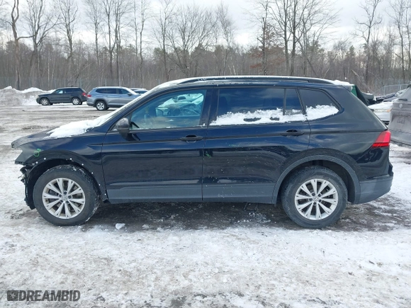 2019 Volkswagen Tiguan S with VIN 3VV0B7AX9KM047642, listed as a IAAI auction lot 41523269 with 61,221 mi miles. Bid and sale history available at carsss.com. Image 15.