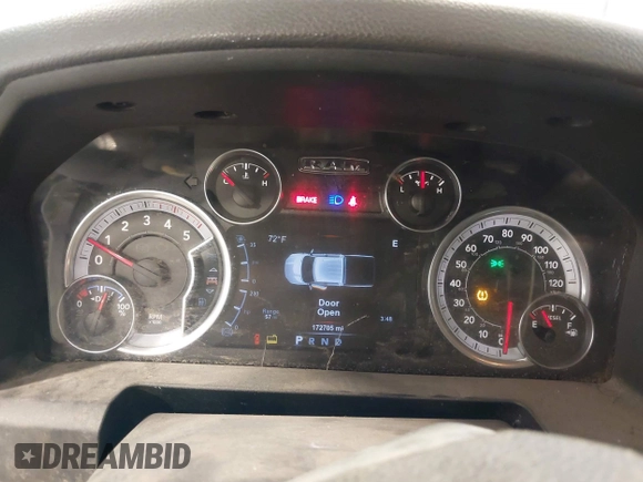 2015 Ram 2500 SLT with VIN 3C6UR5DL4FG614148, listed as a IAAI auction lot 42137073 with 172,705 mi miles. Bid and sale history available at carsss.com. Image 7.