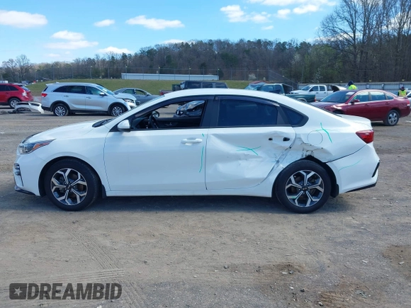 2020 Kia Forte LXS z VIN 3KPF24AD6LE252277, wystawiony jako IAAI lot #41813655 z przebiegiem 61 919 mil mil oraz . Historia ofert i sprzedaży dostępna na DreamBid. Obrazek 14.
