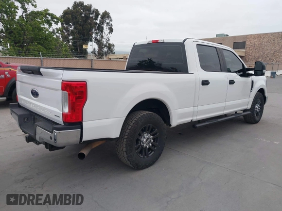2019 Ford F-250 XL with VIN 1FT7W2A66KEF60607, listed as a IAAI auction lot 42121732 with 109,159 mi miles and . Bid and sale history available at DreamBid. Image 4.