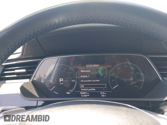 2019 Audi e-tron Prestige with VIN WA1VAAGE9KB010814, listed as a IAAI auction lot 42632795 with 90,497 mi miles and . Bid and sale history available at DreamBid. Image 17.