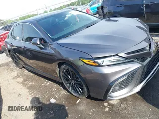 2022 Toyota Camry XSE z VIN 4T1K61AK0NU026400, wystawiony jako IAAI lot #42095247 z przebiegiem 91 335 mil mil oraz . Historia ofert i sprzedaży dostępna na DreamBid. Obrazek 1.