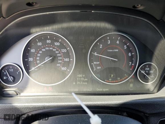 2013 BMW 3 Series 328i с VIN WBA3A5C54DF350634, выставлен на аукционе Copart как лот 61350895 с пробегом 152 349 миль миль и Списание • Salvage title. История ставок и продаж доступна на DreamBid. Изображение 9.