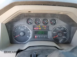 2008 Ford Super Duty F-250 SRW XL with VIN 1FTSX20R88EC82966, listed as a Copart auction lot 43568875 with 330,345 mi miles and Salvage Title. Bid and sale history available at carsss.com. Image 9.