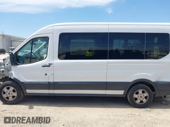 2019 Ford Transit Passenger XL с VIN 1FBZX2CM6KKA99660, выставлен на аукционе IAAI как лот 42318961 с пробегом 112 836 миль миль и . История ставок и продаж доступна на DreamBid. Изображение 15.