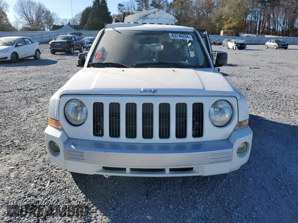 2008 Jeep Patriot Limited with VIN 1J8FT48W18D521193, listed as a Copart auction lot 83746284 with 244,372 mi miles and Salvage Title. Bid and sale history available at DreamBid. Image 5.