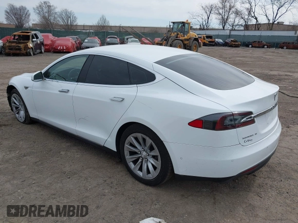 2016 Tesla Model S 70 kWh Battery with VIN 5YJSA1E15GF135841, listed as a IAAI auction lot 41846535 with 87,312 mi miles. Bid and sale history available at carsss.com. Image 3.