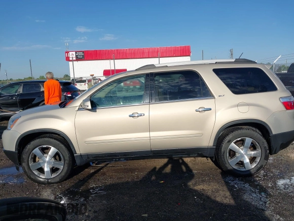 2012 GMC Acadia SLT1 with VIN 1GKKRREDXCJ154796, listed as a IAAI auction lot 42020825 with 71,464 mi miles. Bid and sale history available at carsss.com. Image 14.