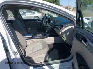 2018 Ford Fusion SE z VIN 3FA6P0LU2JR155483, wystawiony jako IAAI lot #42019475 z przebiegiem Nie podano mil oraz . Historia ofert i sprzedaży dostępna na DreamBid. Obrazek 5.