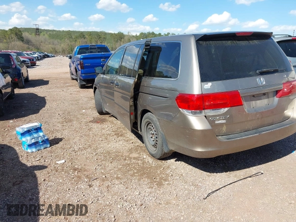 2010 Honda Odyssey LX with VIN 5FNRL3H25AB018051, listed as a IAAI auction lot 41886393 with 256,554 mi miles. Bid and sale history available at carsss.com. Image 3.
