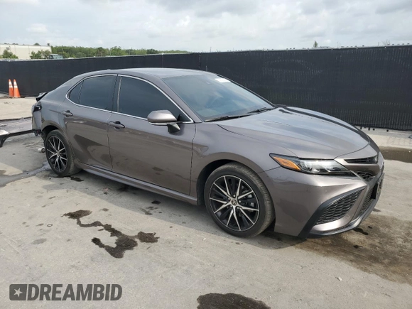 2023 Toyota Camry SE z VIN 4T1T11AK3PU170075, wystawiony jako Copart lot #59023595 z przebiegiem 18 505 mil mil oraz Szkoda całkowita • Salvage title. Historia ofert i sprzedaży dostępna na DreamBid. Obrazek 4.