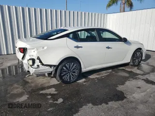 2025 Nissan Altima SV with VIN 1N4BL4DV4SN319166, listed as a Copart auction lot 55099225 with 9,447 mi miles and Clean Title. Bid and sale history available at DreamBid. Image 3.