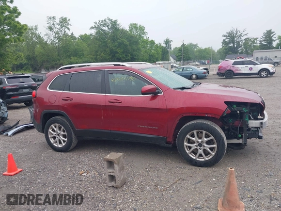 2016 Jeep Cherokee Latitude z VIN 1C4PJMCB4GW206011, wystawiony jako IAAI lot #42354190 z przebiegiem 123 474 mil mil oraz . Historia ofert i sprzedaży dostępna na DreamBid. Obrazek 14.