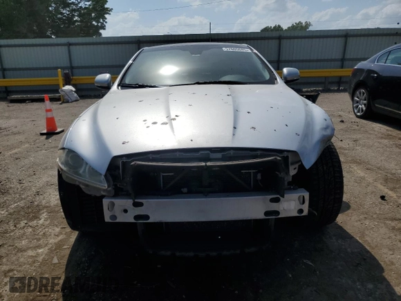 2015 Jaguar XJ with VIN SAJWJ1CD1F8V75232, listed as a Copart auction lot 57605685 with 146,314 mi miles and Salvage title. Bid and sale history available at DreamBid. Image 5.